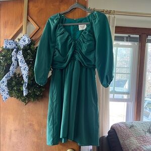 Green Ruched V-Neck Puff Sleeve Dress